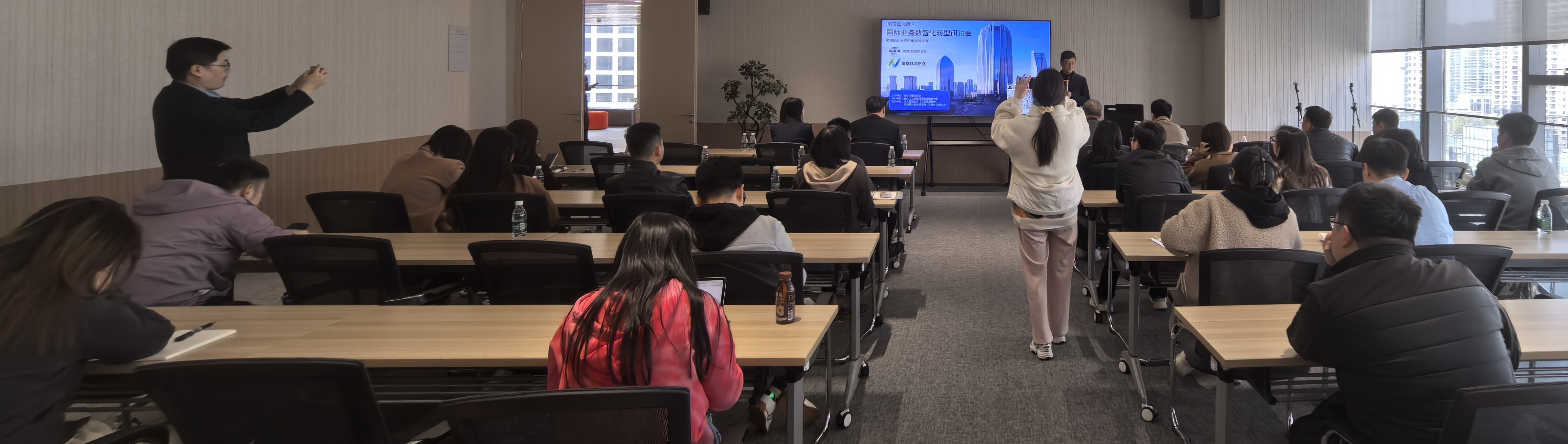 跨境1.jpg